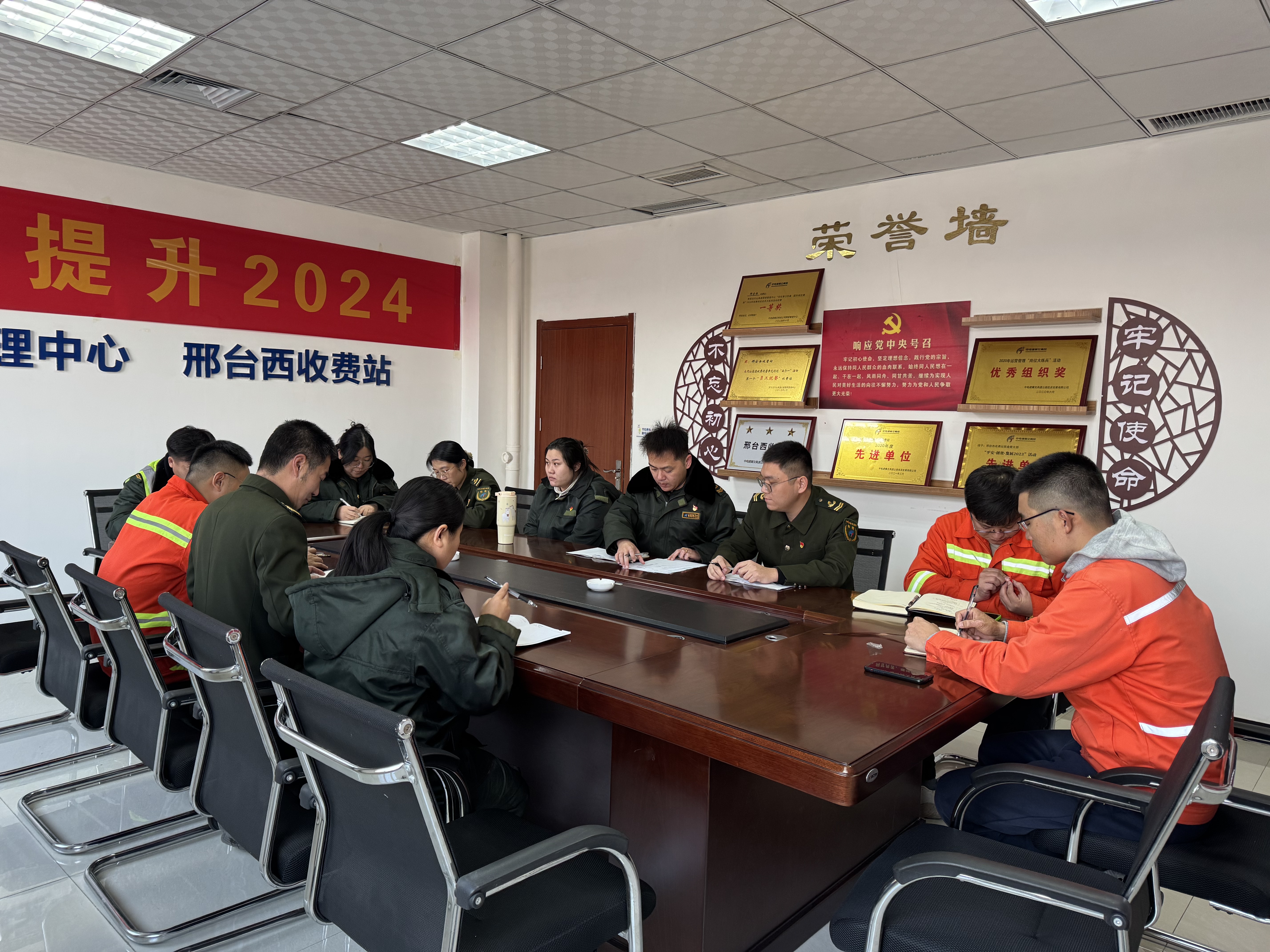 6815614c3518ad6859a714bf70283af.jpg 6815614c3518ad6859a714bf70283af.jpg